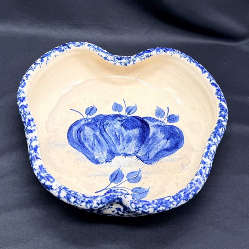 Casey Pottery Marshall TX Hand Turned Apple Bowl Blue Spongeware 1990 Vintage